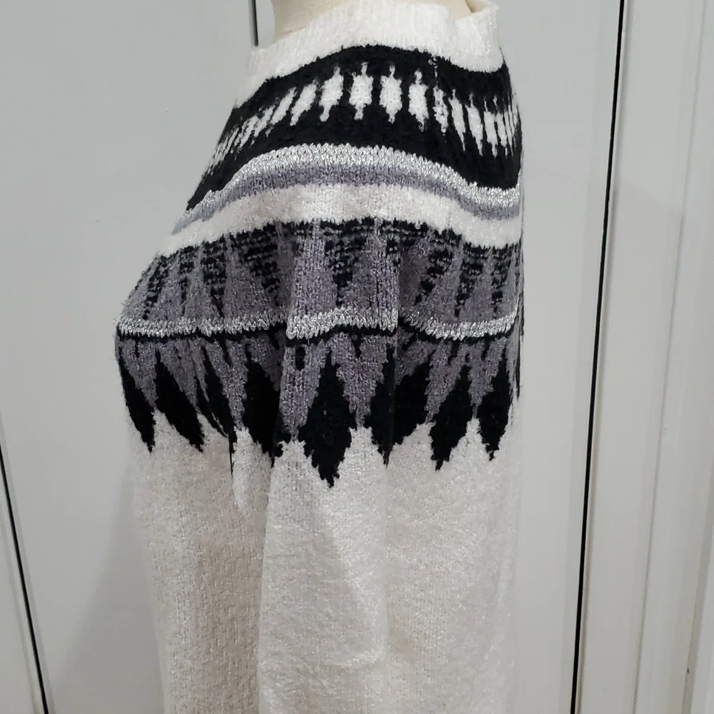 Lord & Taylor sz small